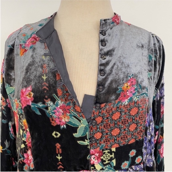 Johnny Was beautiful bohemian velvet floral blouse NWT - Picture 5 of 13